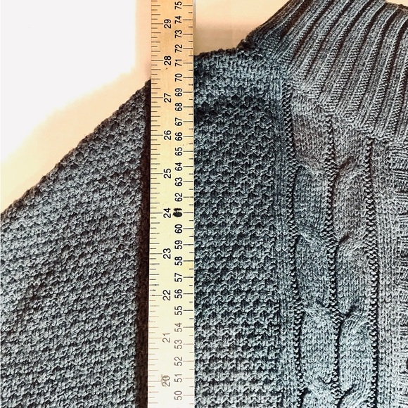 Merona Chunky Cable Knit Button Front Poncho / Cape Sweater Gray Size L/XL - Picture 13 of 15